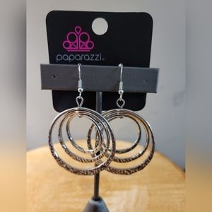 SILVER 3 CIRCLE RINGS HOOPS